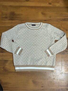 Balmain Beige & White Geometric Logo Crewneck Sweater medium